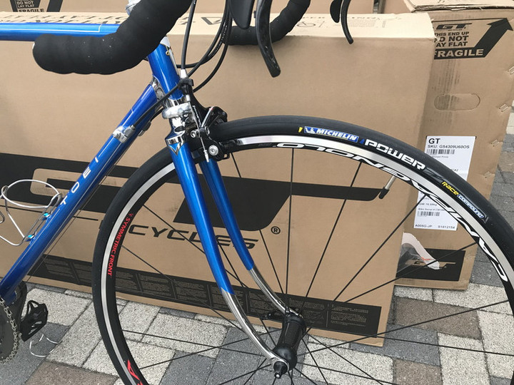 自転車マガジン by ハクセン鳩ヶ谷 : カンパニョーロのレコードで組んだTOEIのクロモリロードがかっこよすぎる